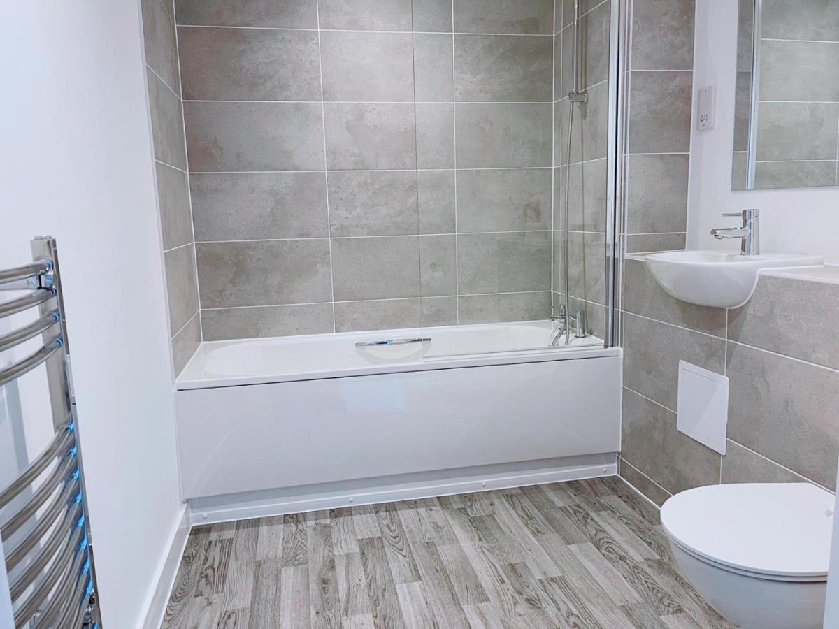 Modern House Hotel Manchester Bagian luar foto