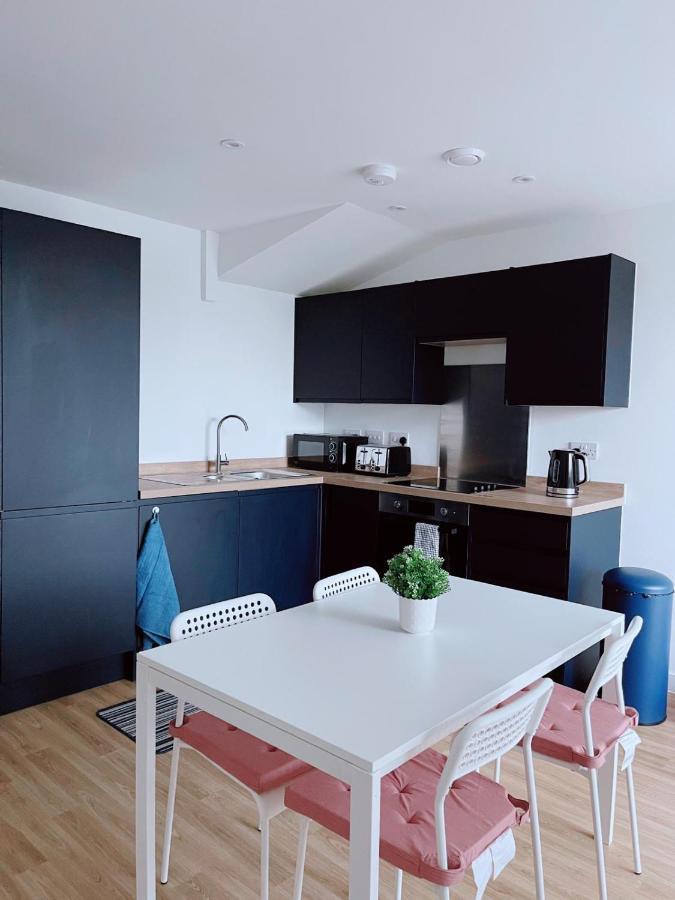 Modern House Hotel Manchester Bagian luar foto